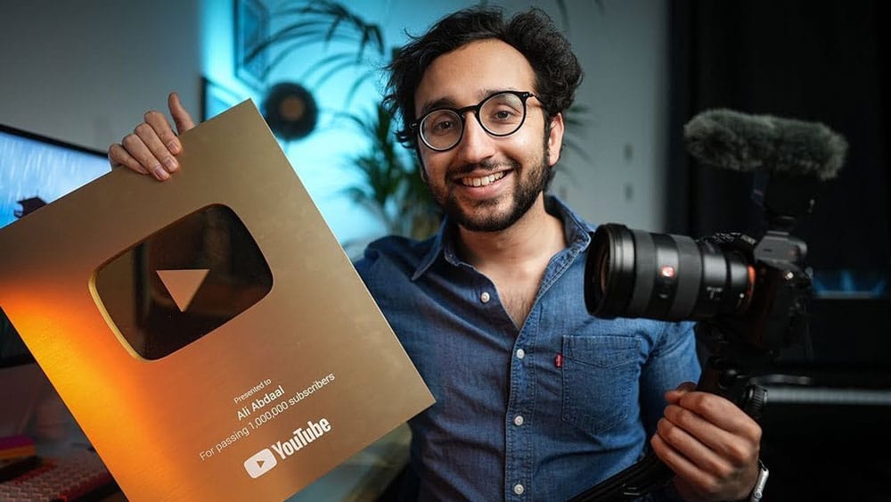 Ali Abdaal – Camera Confidence